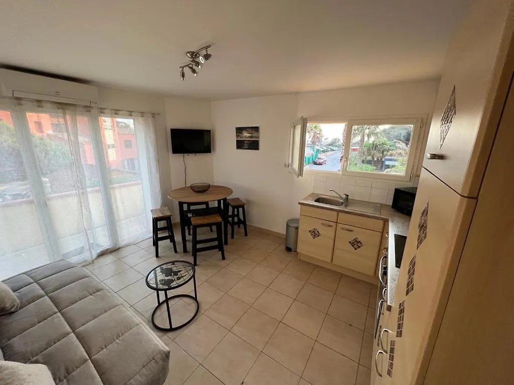 Plein Sud, Bel Appartement 20 Metres De La Plage La Capte Hyères